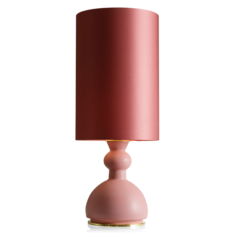 ALLEGRA - Serie di lampade da tavolo in ceramica, colorate con smalti o in terra refrattaria rosata o scura. I paralumi sono in raso colorato o in paglia naturale